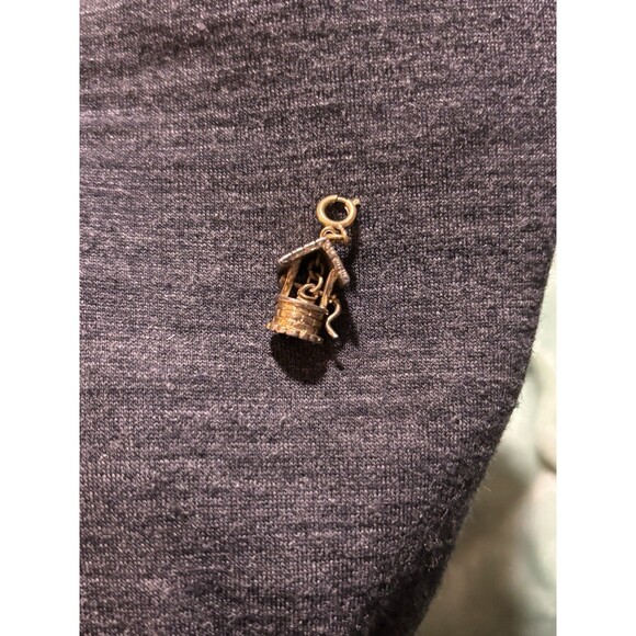 Vintage Monet Gold Tone Moving Wishing Well Charm - Picture 3 of 11
